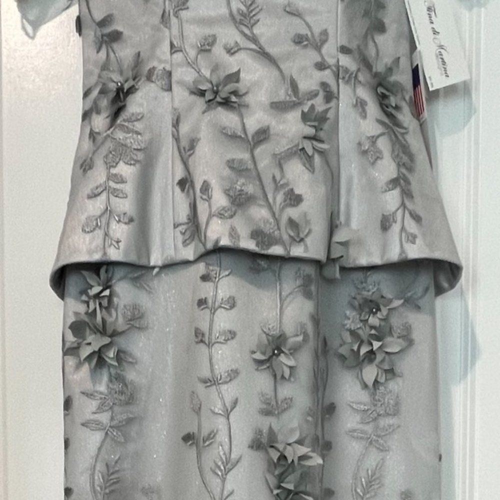 Tina DiMartina Designer Gown - Picture 3 of 4
